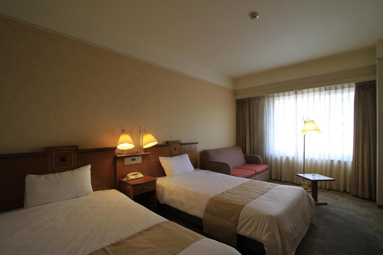 Court Hotel Курасікі Екстер'єр фото