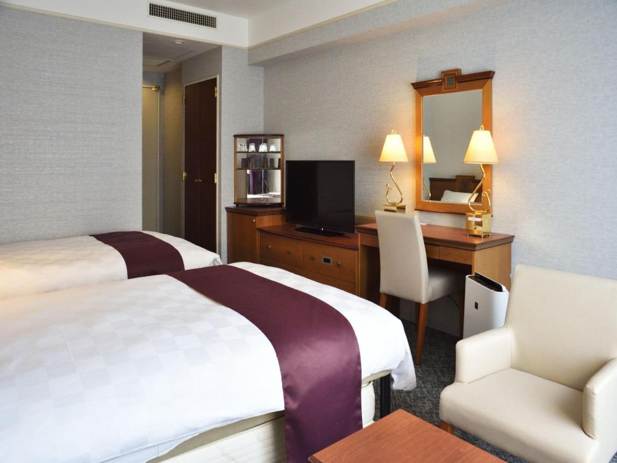 Court Hotel Курасікі Екстер'єр фото