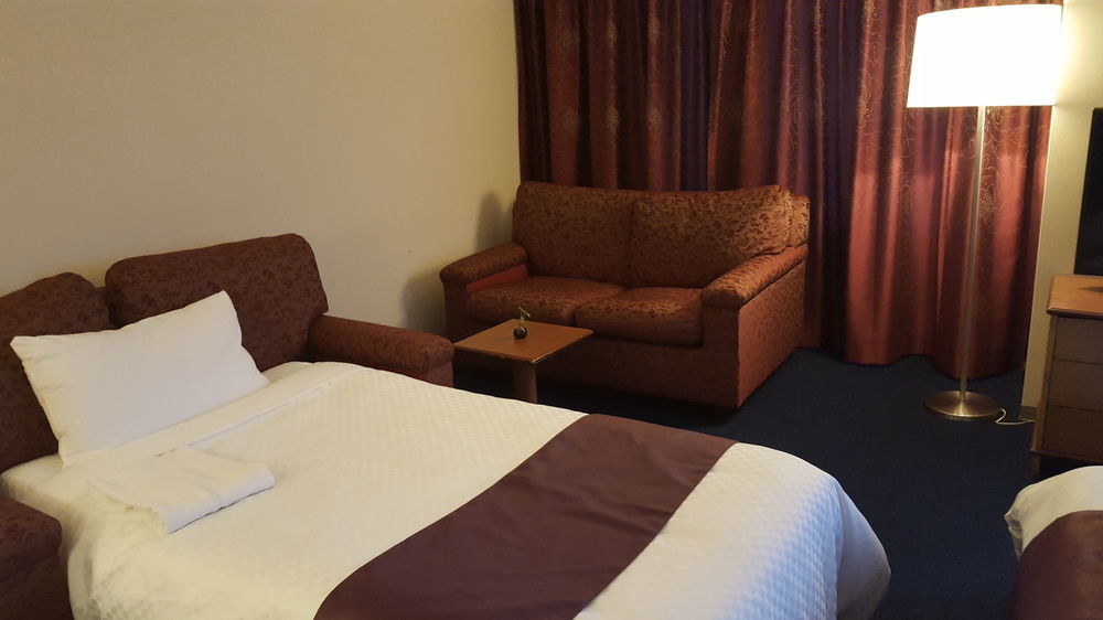 Court Hotel Курасікі Екстер'єр фото